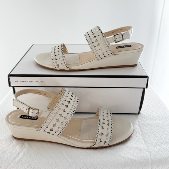 Alex Marie Elsa cloud white Wedge Sandals size 9 women’s - Picture 13 of 14